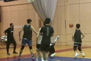 你们那打球有这样的人吗？残暴盖帽+疯狂怒吼+浩克附体