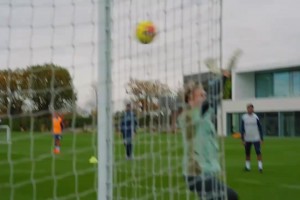 直击热刺训练备战对阵红魔！大伙有说有笑看起来很轻松呀~